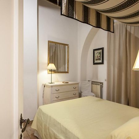 Teatro Pace Apartment Roma Exterior foto